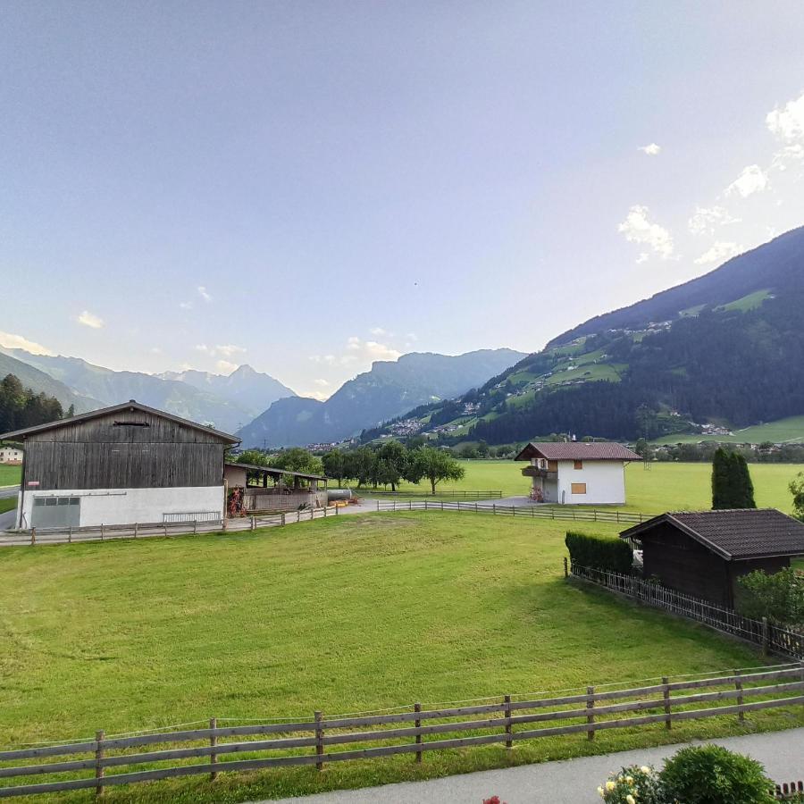 Ferienwohnung Zillertaler Alpenblick Zell am Ziller Exterior foto